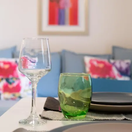 Flat Next To Beach & Venetian Port Appartement *